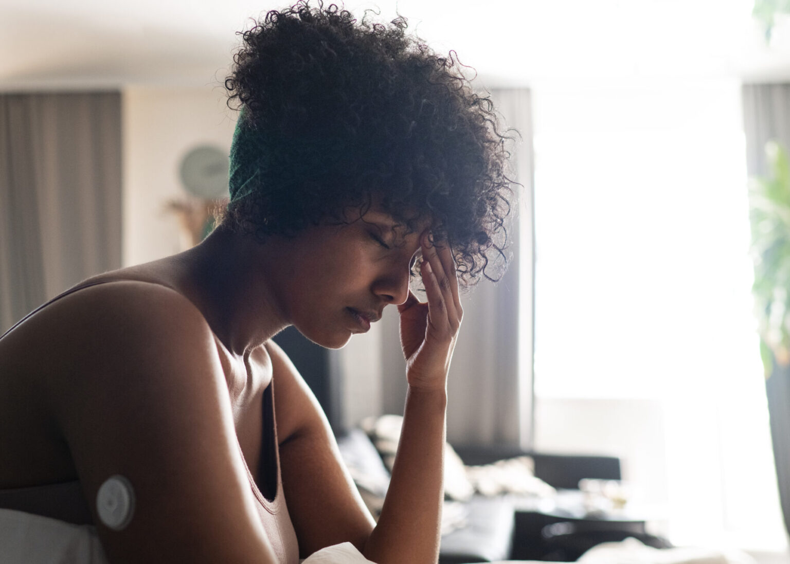 Normalizar e falar sobre ansiedade cíclica é quebrar o silêncio sobre uma realidade que muitas mulheres vivem em silêncio