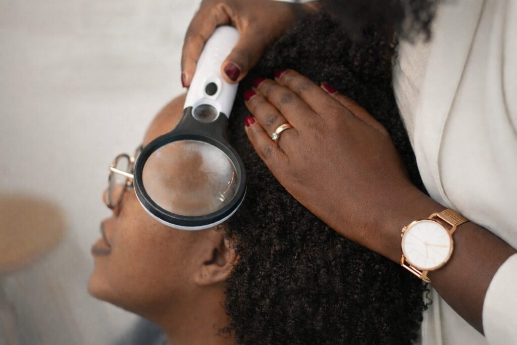 o couro cabeludo saudável é o primeiro passo para ter cabelos fortes e bonitos.